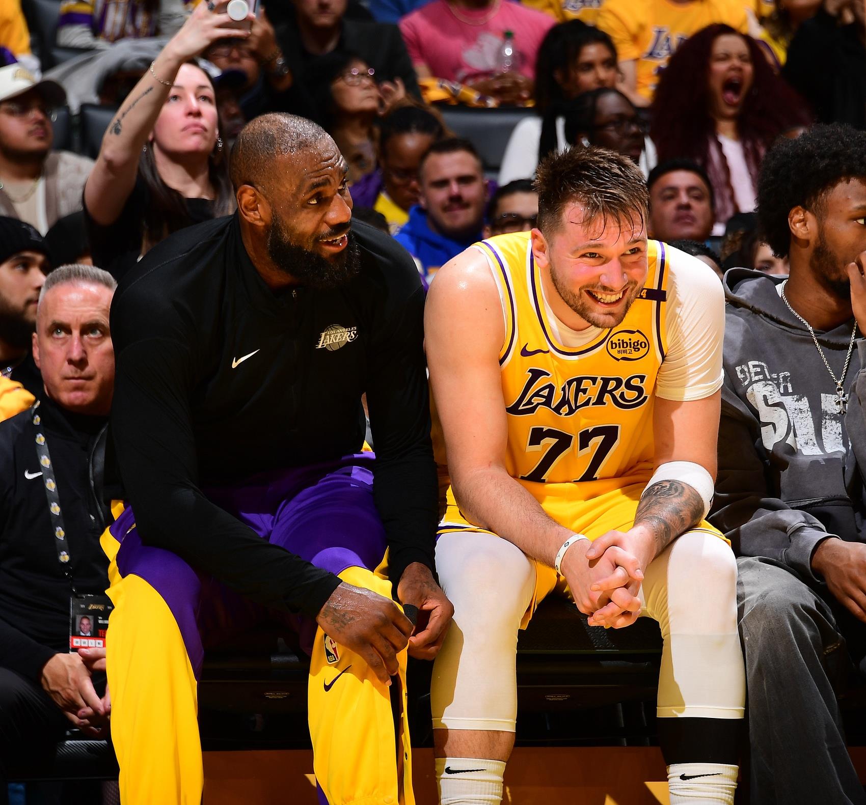 爱游戏APP-丹佛掘金清晨再遭质疑，志在NBA季后赛名次提升，信心回归，高层口径保持一致的简单介绍