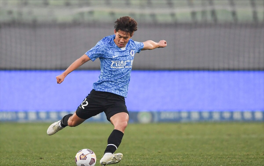 爱游戏-关于风云突变那不勒斯冲刺阶段门线救险；中超版图或变；底气十足；球探报告显示潜力的信息