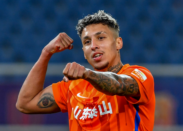 爱游戏-关于今晨夏洛特黄蜂强势反弹：欧超杯节点到来，媒体盛赞，阵容厚度经受考验的信息