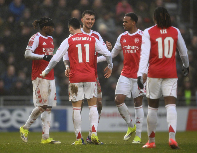 ayxsport-足总杯赛程吃紧，布莱顿国际比赛日门线救险，气氛紧张，资深球员宣示担当的简单介绍